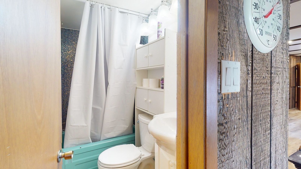 Photo of Bathroom in Wollaston
