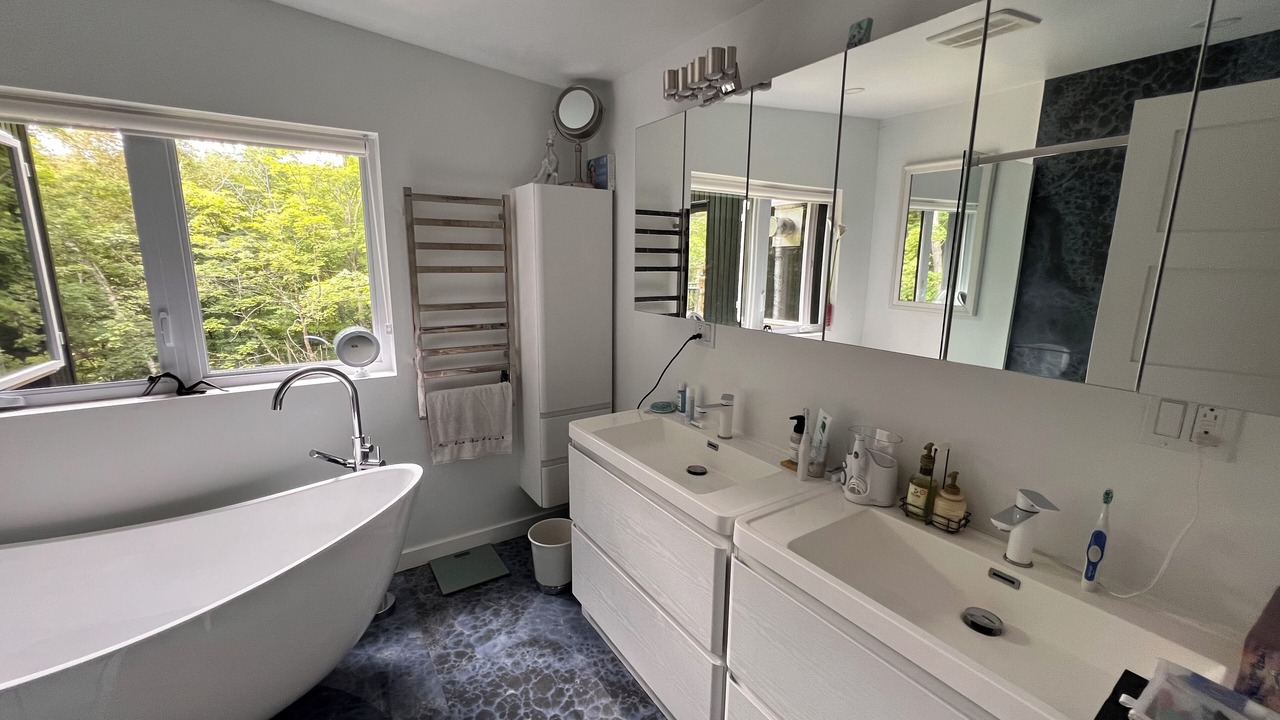 Photo of Bathroom in Val Morin