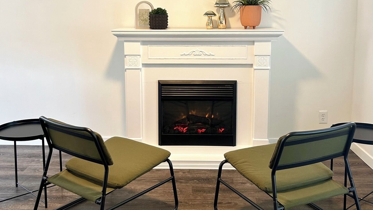 Photo of Livingroom in Drumheller