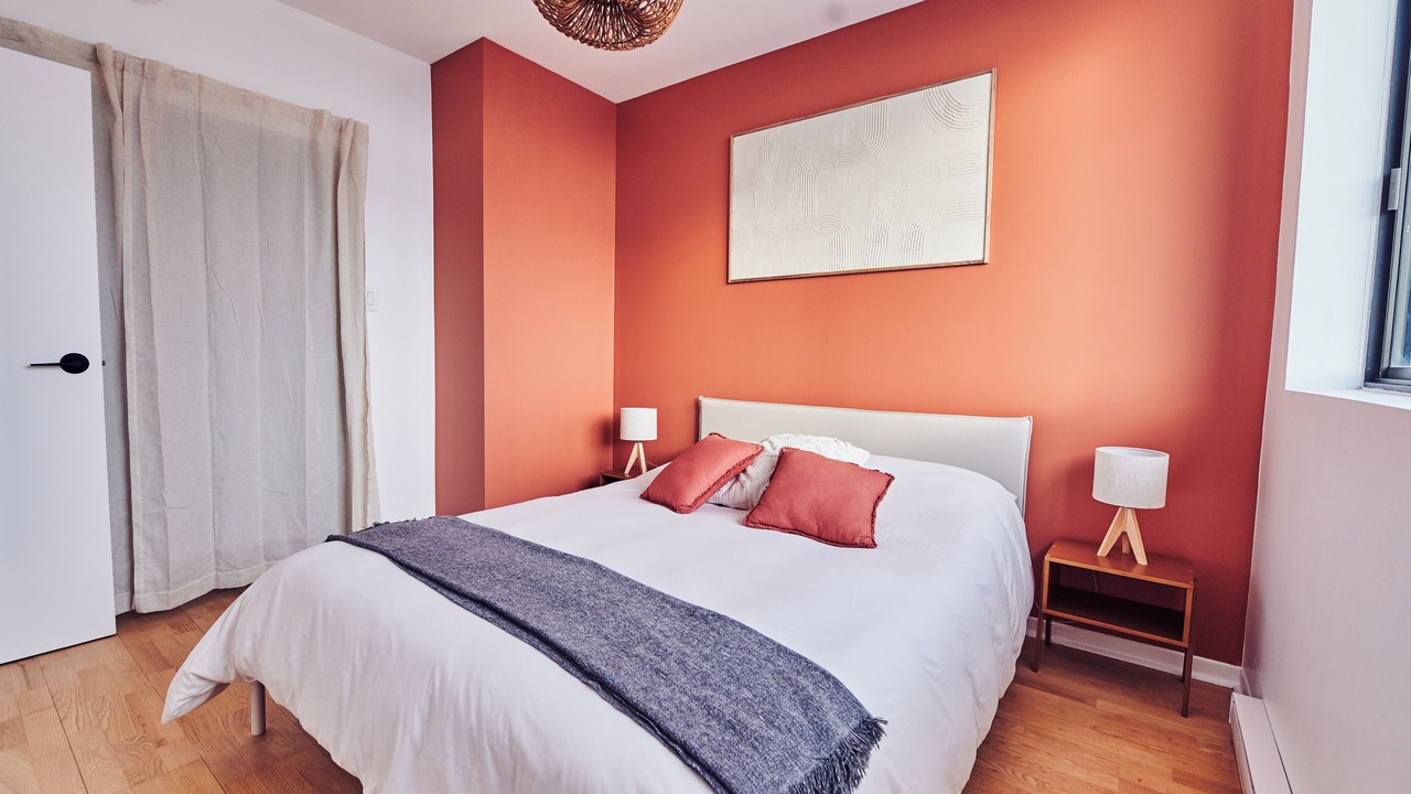 Photo of Bedroom in La Petite-Patrie
