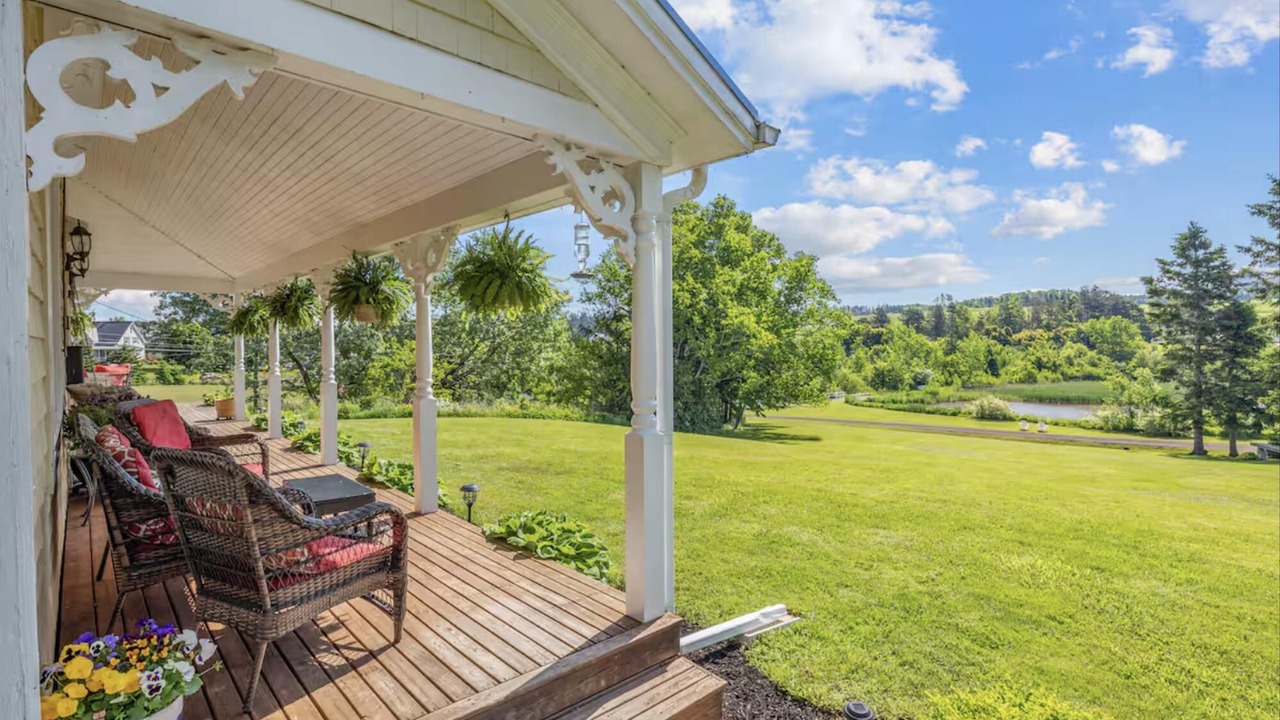 Photo of Patio Balcony in Clinton