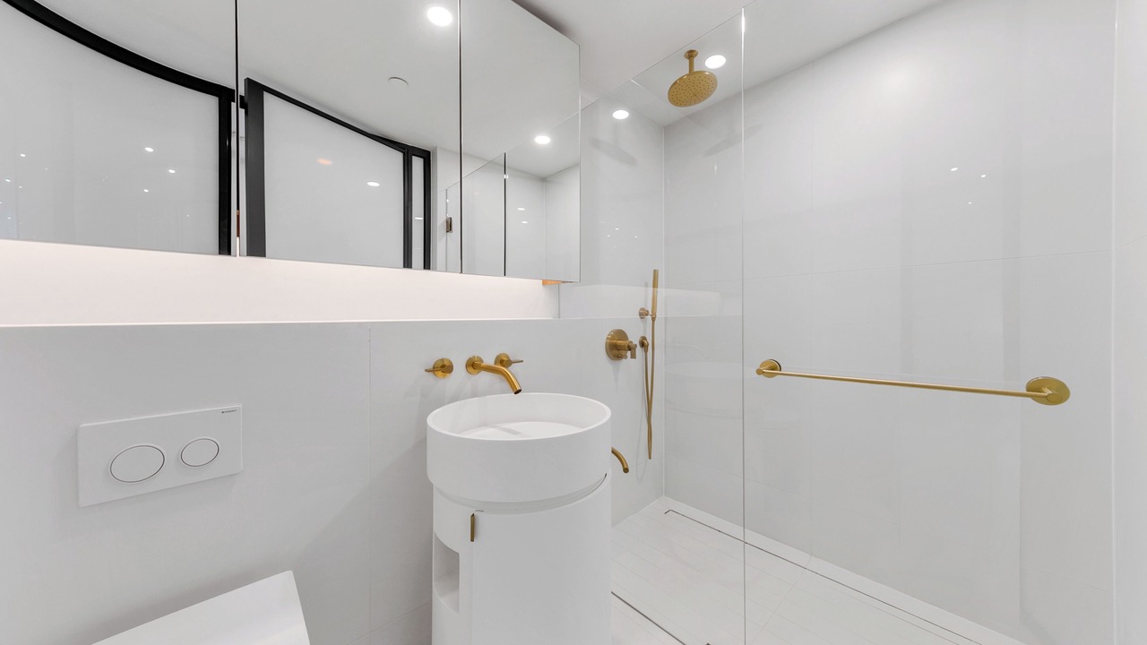 Photo of Bathroom in Coal Harbour