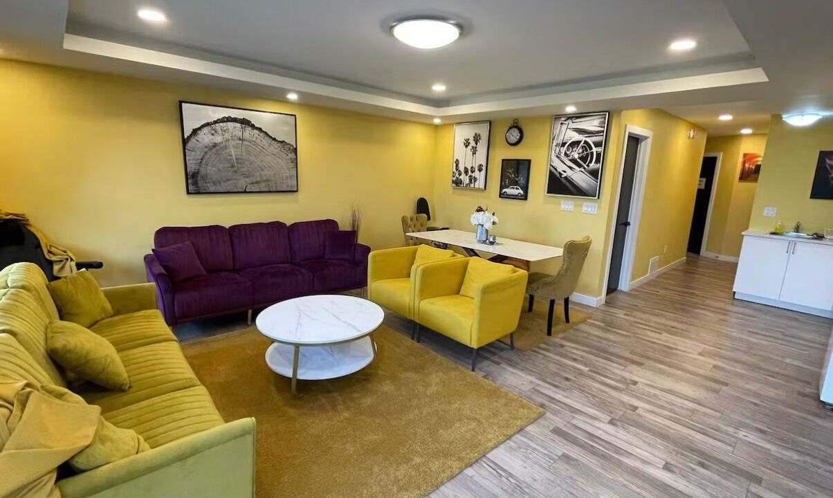 Photo of Livingroom in Fort Gary