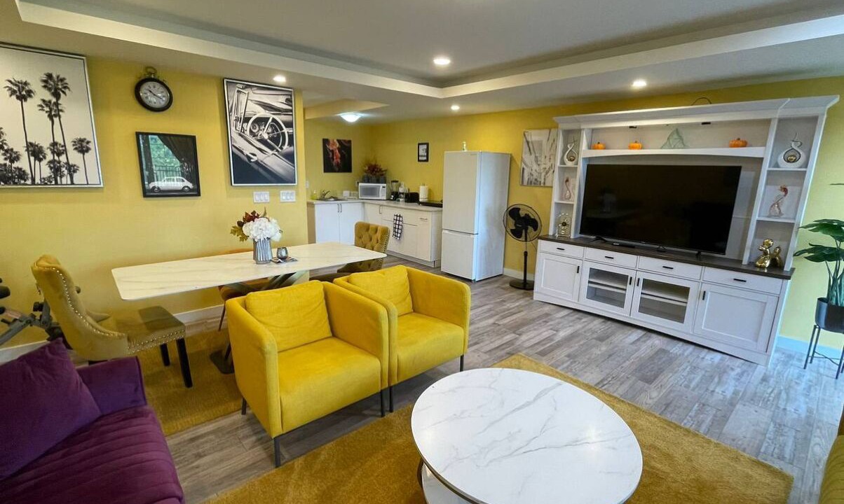 Photo of Livingroom in Fort Gary