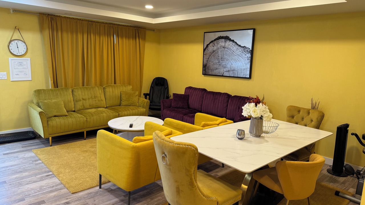 Photo of Livingroom in Fort Gary