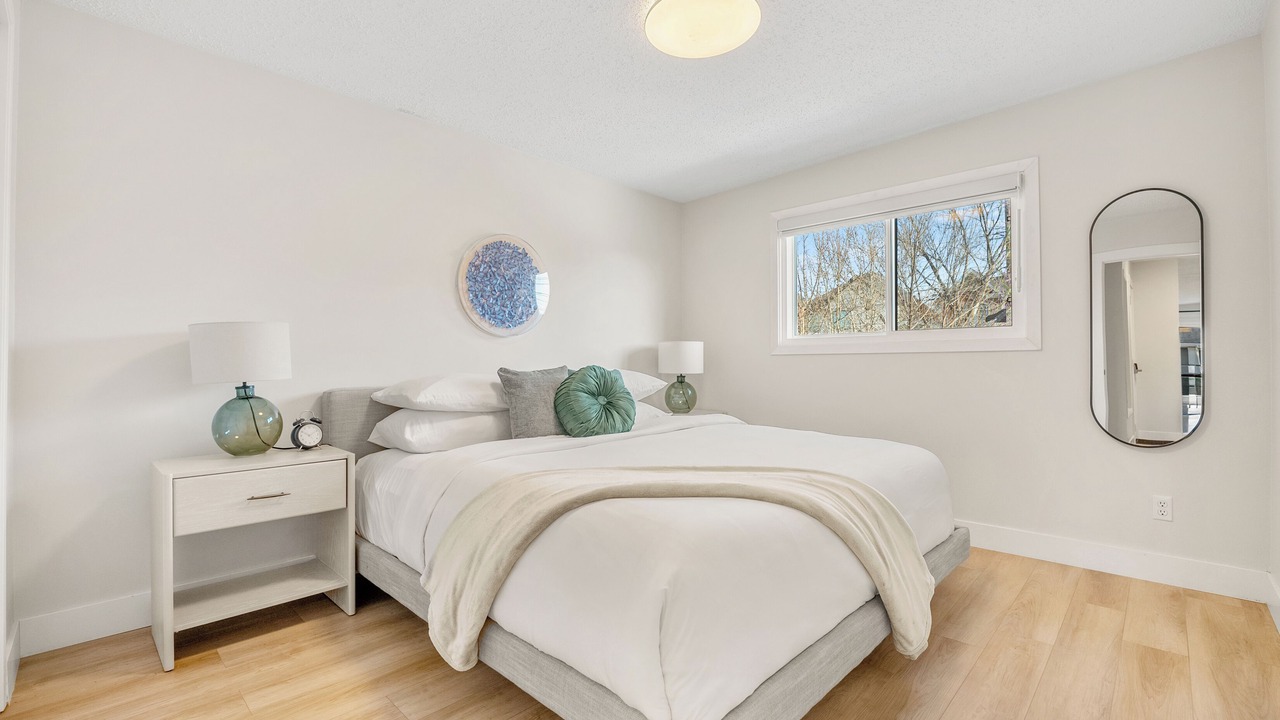 Photo of Bedroom in Inglewood
