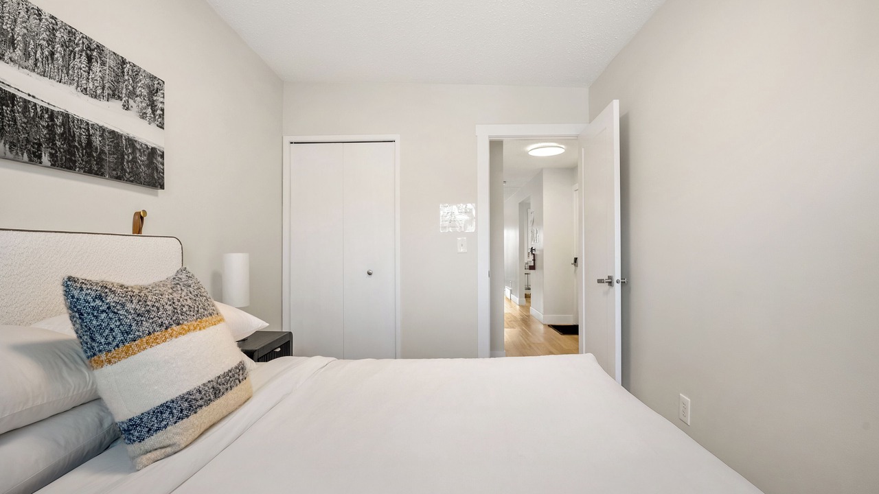 Photo of Bedroom in Inglewood