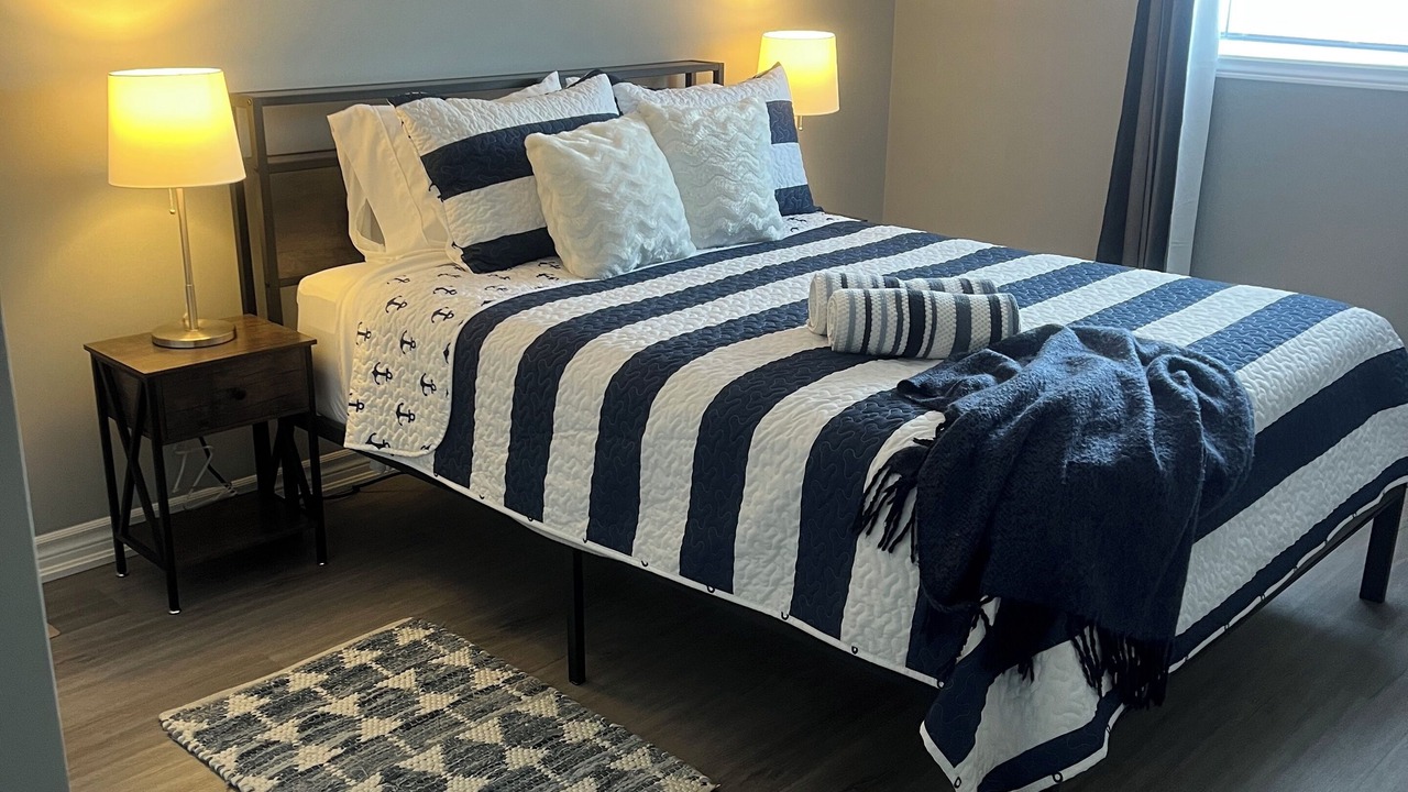Photo of Bedroom in Alcona