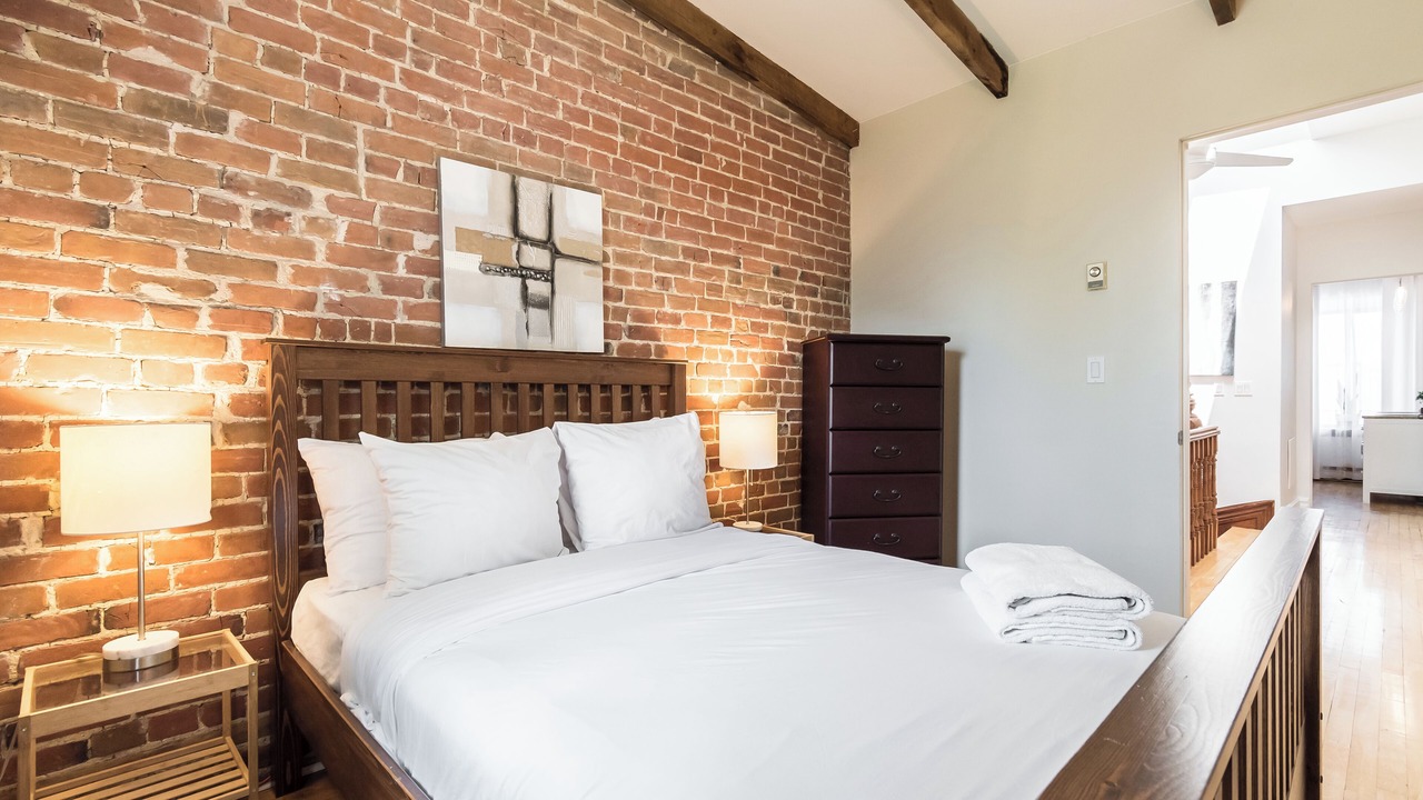 Photo of Bedroom in Latin Quarter