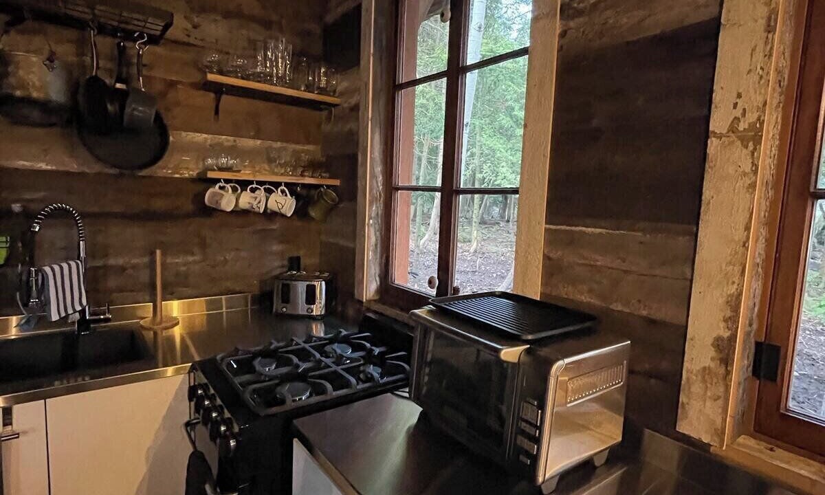 Photo of Kitchen in Saint-Antoine-de-l'Isle-aux-Grues