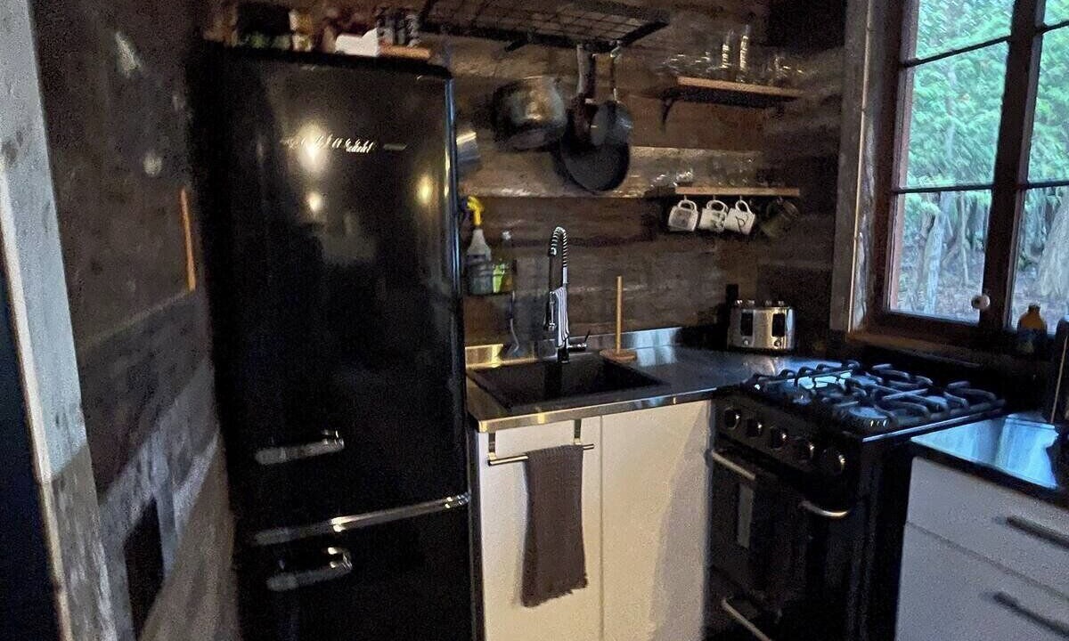 Photo of Kitchen in Saint-Antoine-de-l'Isle-aux-Grues