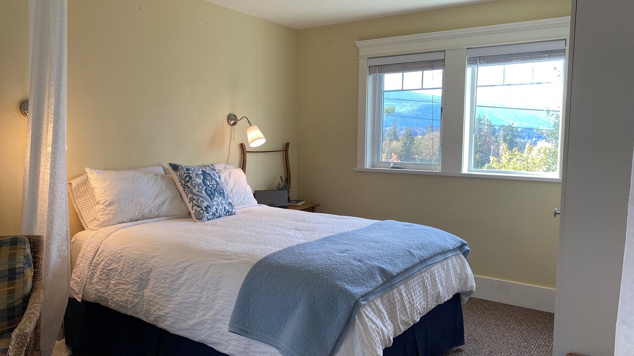 Photo of Bedroom in Duncan