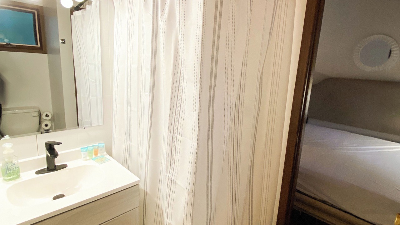 Photo of Bathroom in Sauble Beach