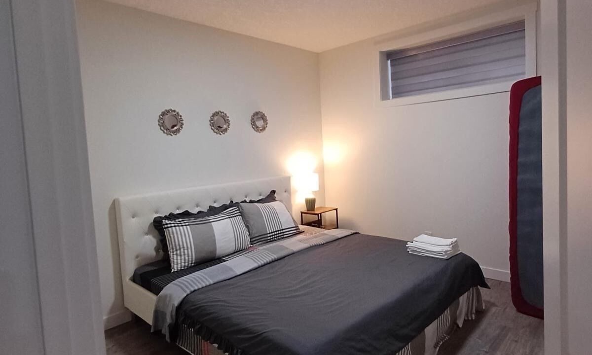 Photo of Bedroom in Evanston