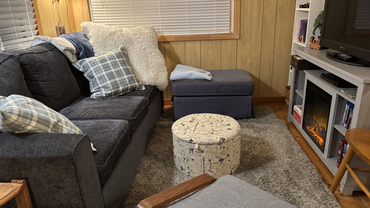 Photo of Livingroom in Adolphustown