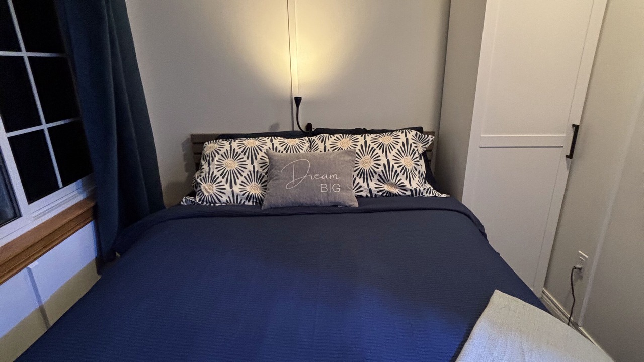 Photo of Bedroom in Adolphustown