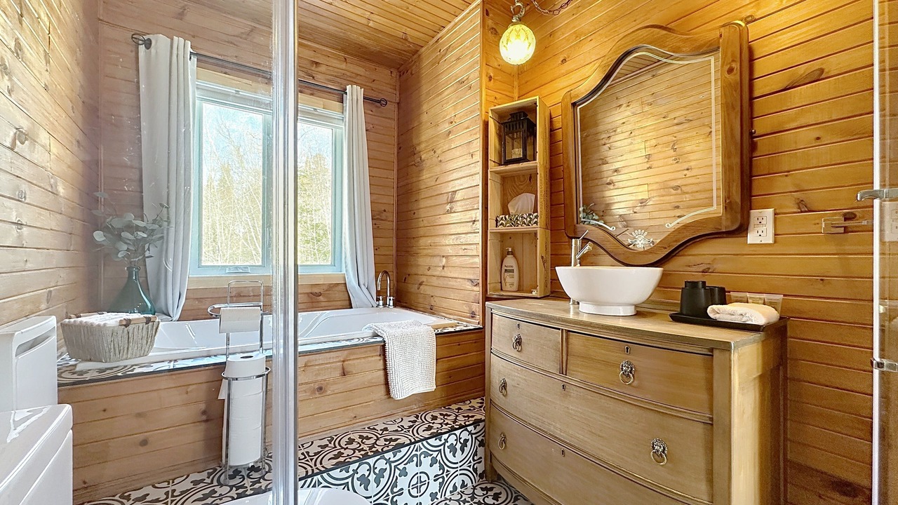 Photo of Bathroom in D'Autray Regional County Municipality