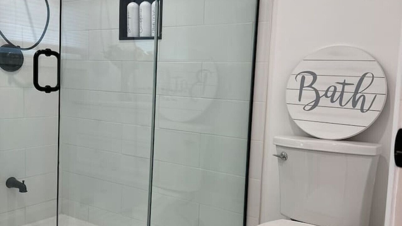 Photo of Bathroom in Gravenhurst