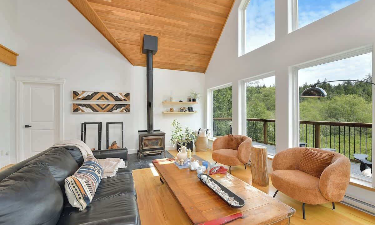 Photo of Bedroom in Otter Point