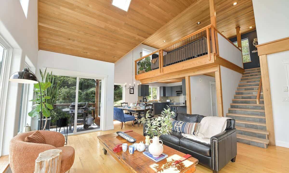 Photo of Bedroom in Otter Point