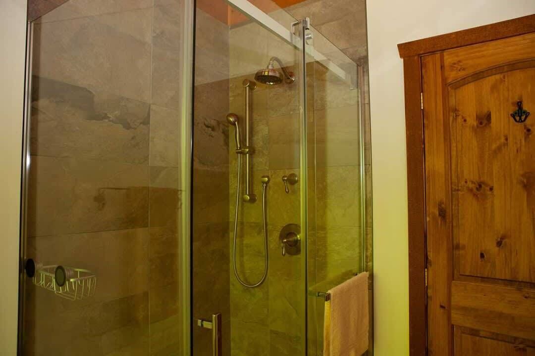 Photo of Bathroom in Les Pays-d'en-Haut Regional County Municipality