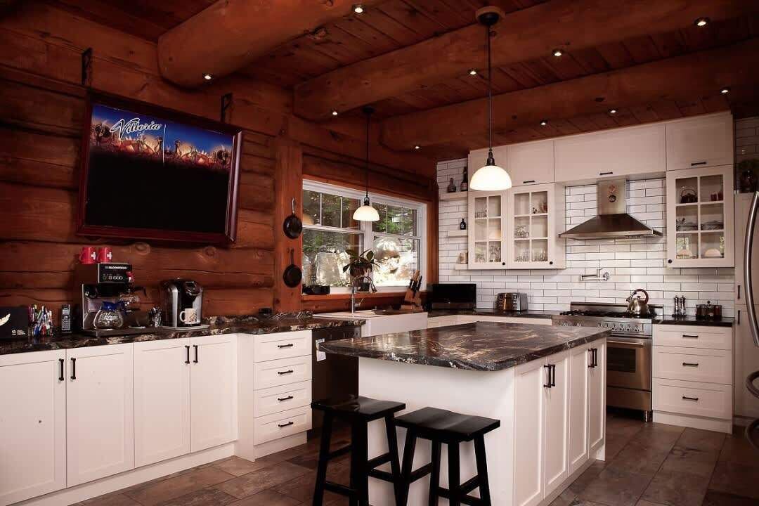 Photo of Kitchen in Les Pays-d'en-Haut Regional County Municipality