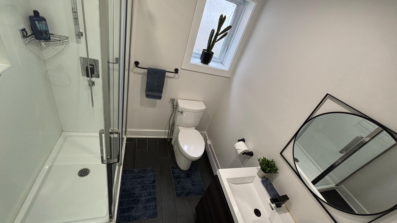 Photo of Bathroom in LaSalle