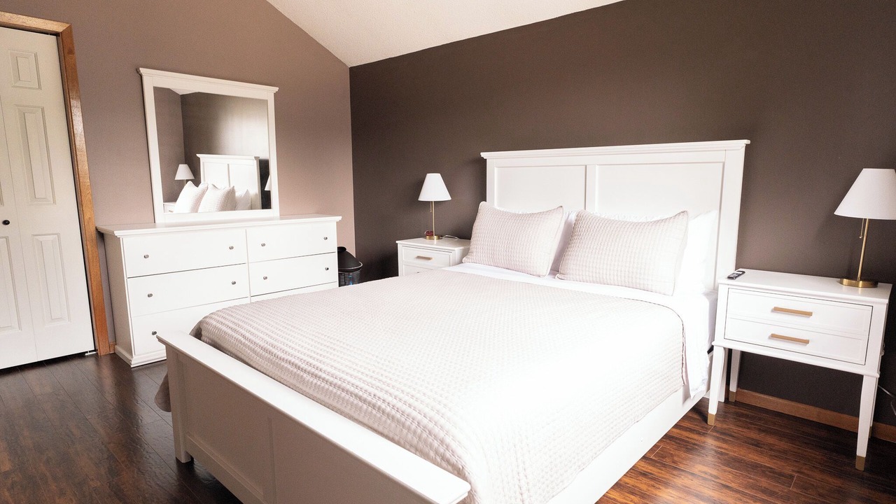 Photo of Bedroom in Markerville