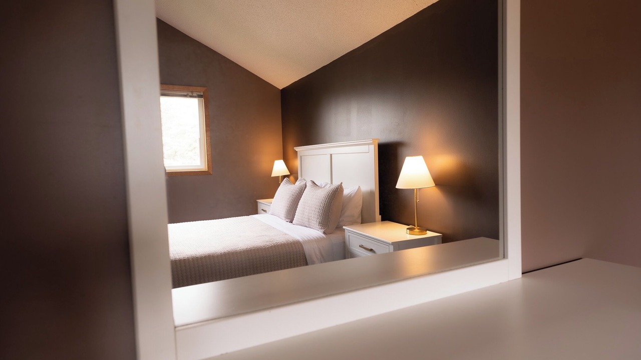 Photo of Bedroom in Markerville