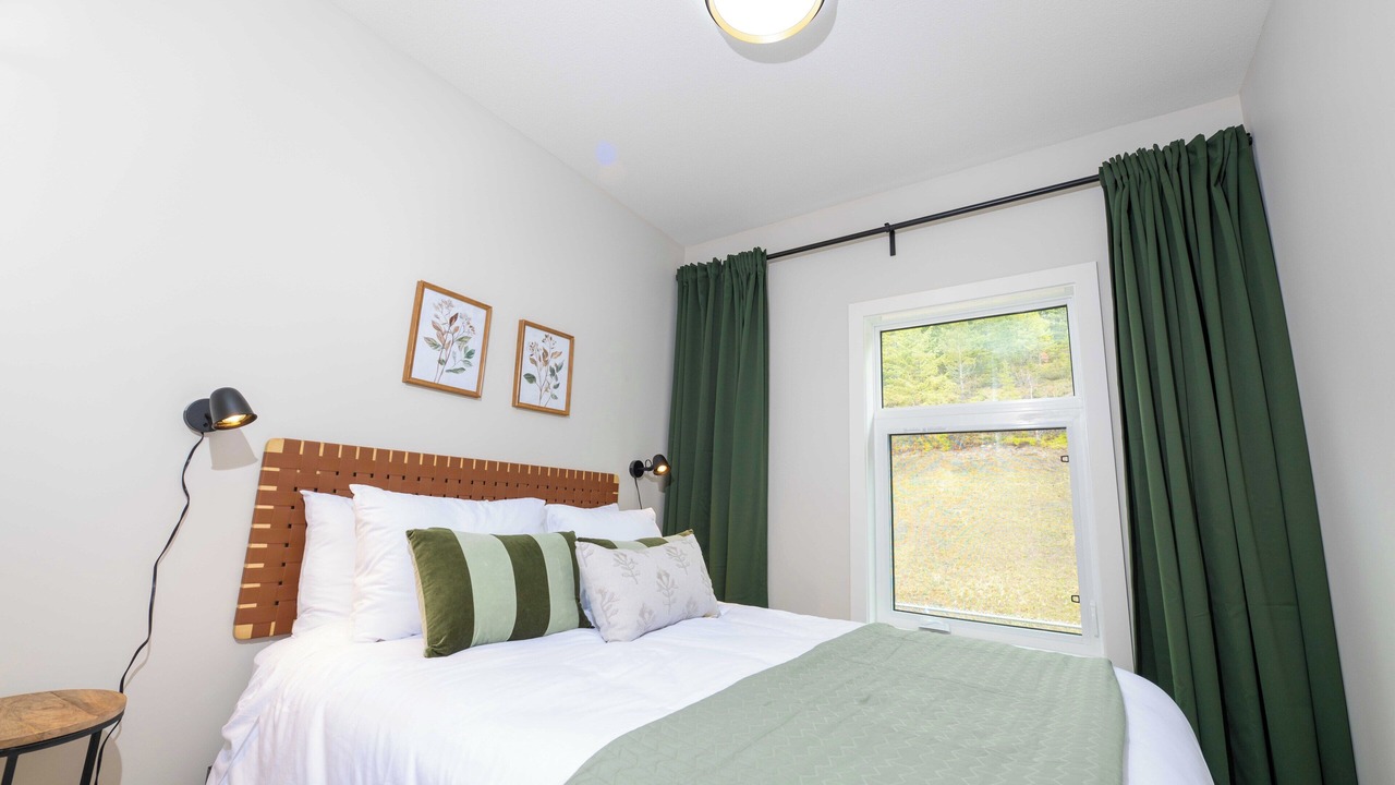Photo of Bedroom in Harvie Heights