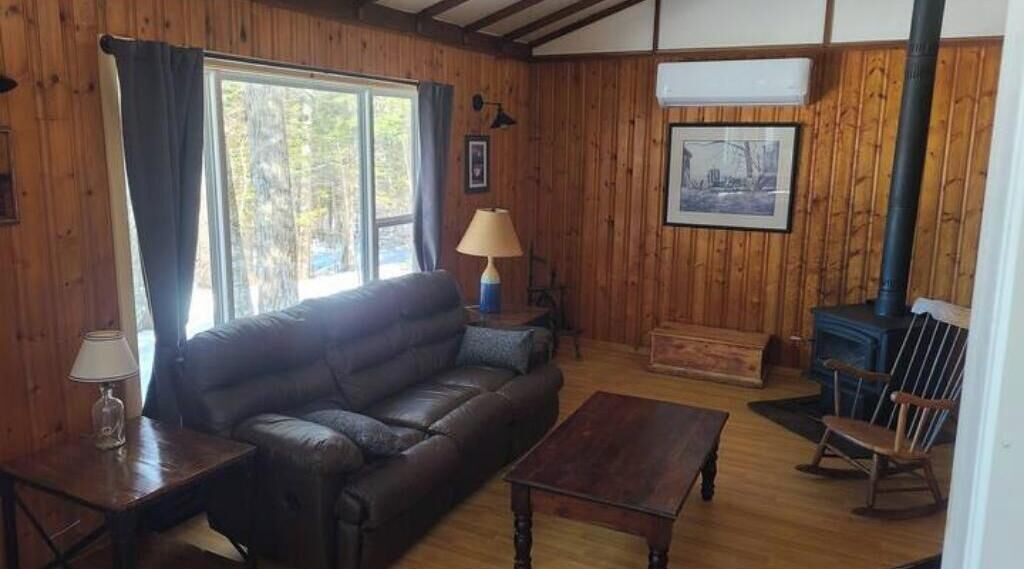 Photo of Livingroom in Lower Ohio