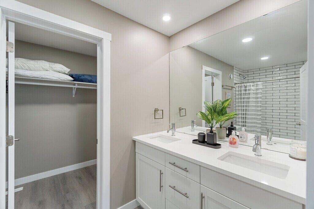 Photo of Bathroom in Central Alberta