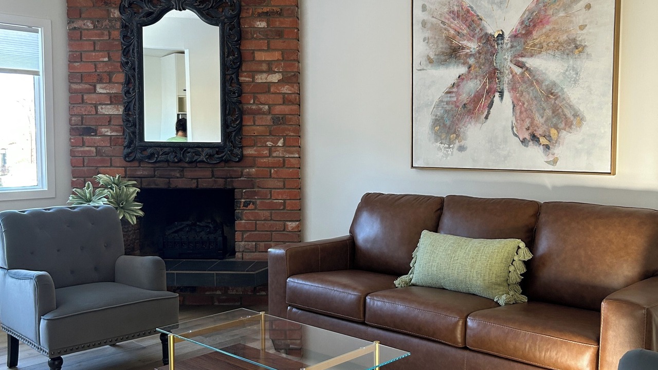 Photo of Livingroom in Canyon Meadows