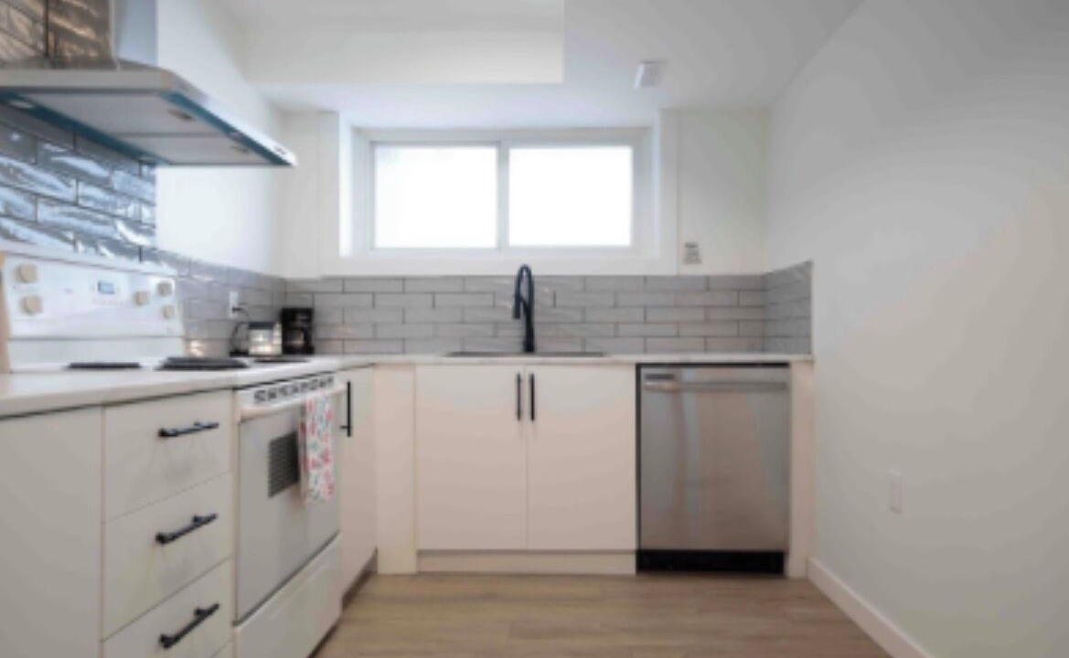 Photo of Kitchen in Canyon Meadows