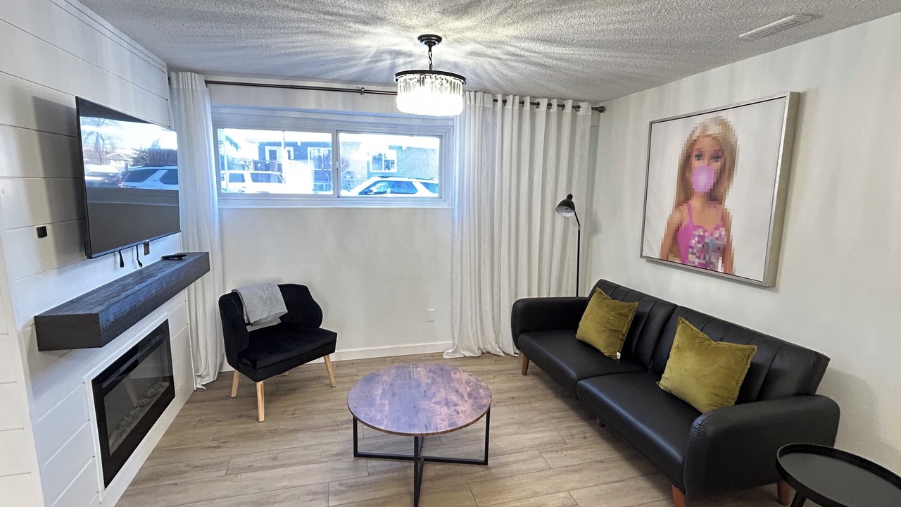 Photo of Livingroom in Canyon Meadows