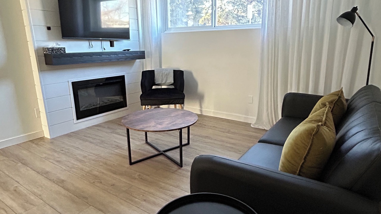 Photo of Livingroom in Canyon Meadows