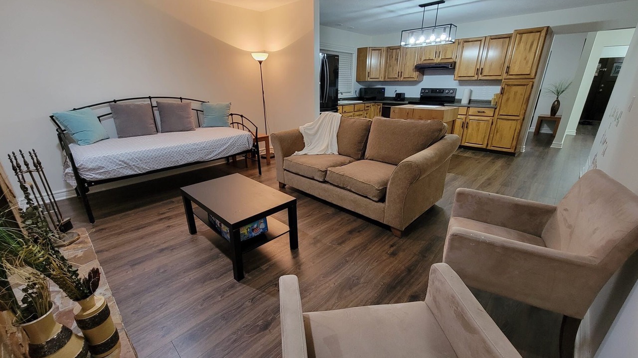 Photo of Livingroom in Guildford
