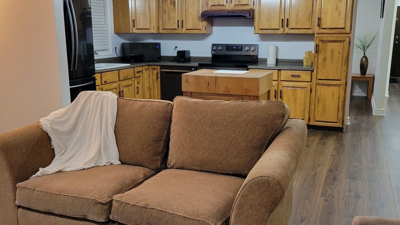 Photo of Livingroom in Guildford