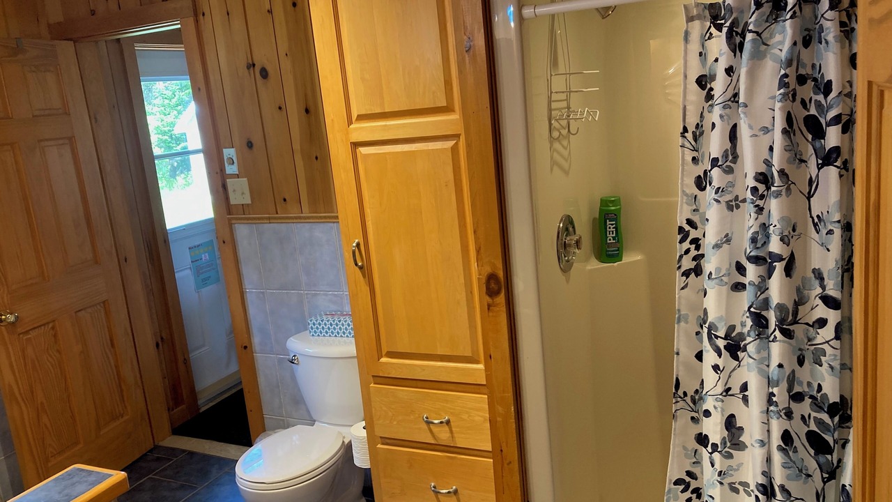 Photo of Bathroom in Shemogue