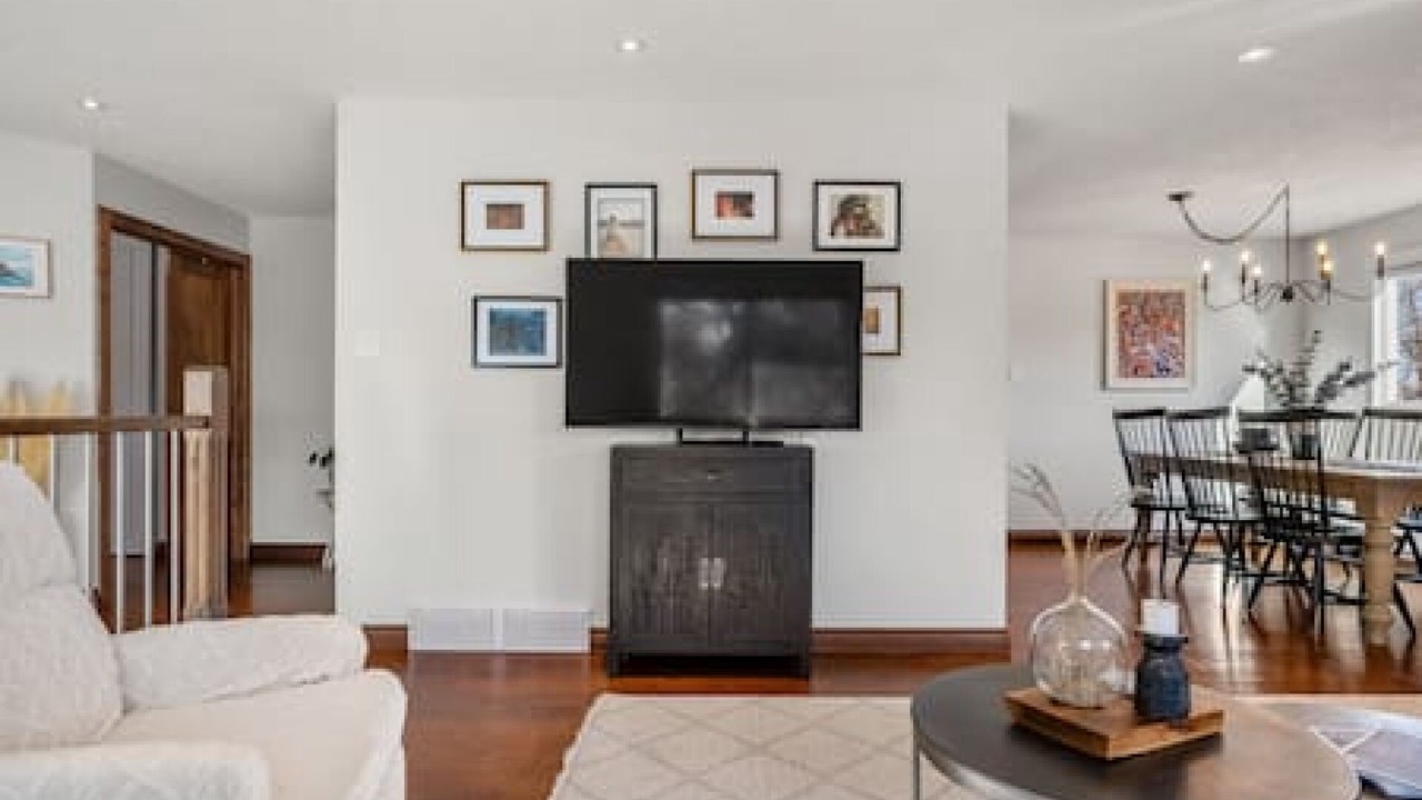 Photo of Livingroom in Kelvin Grove