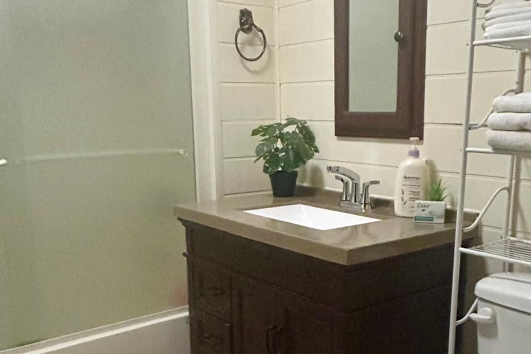 Photo of Bathroom in Beachcomber