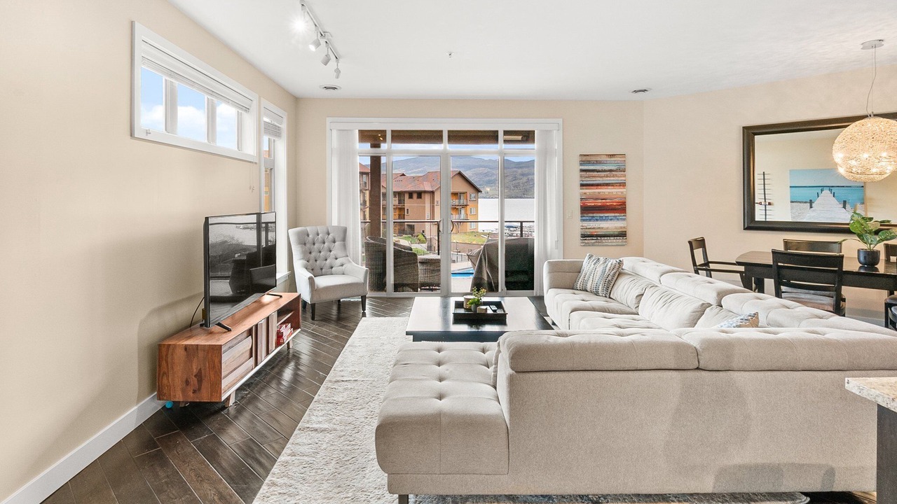 Photo of Livingroom in Westbank