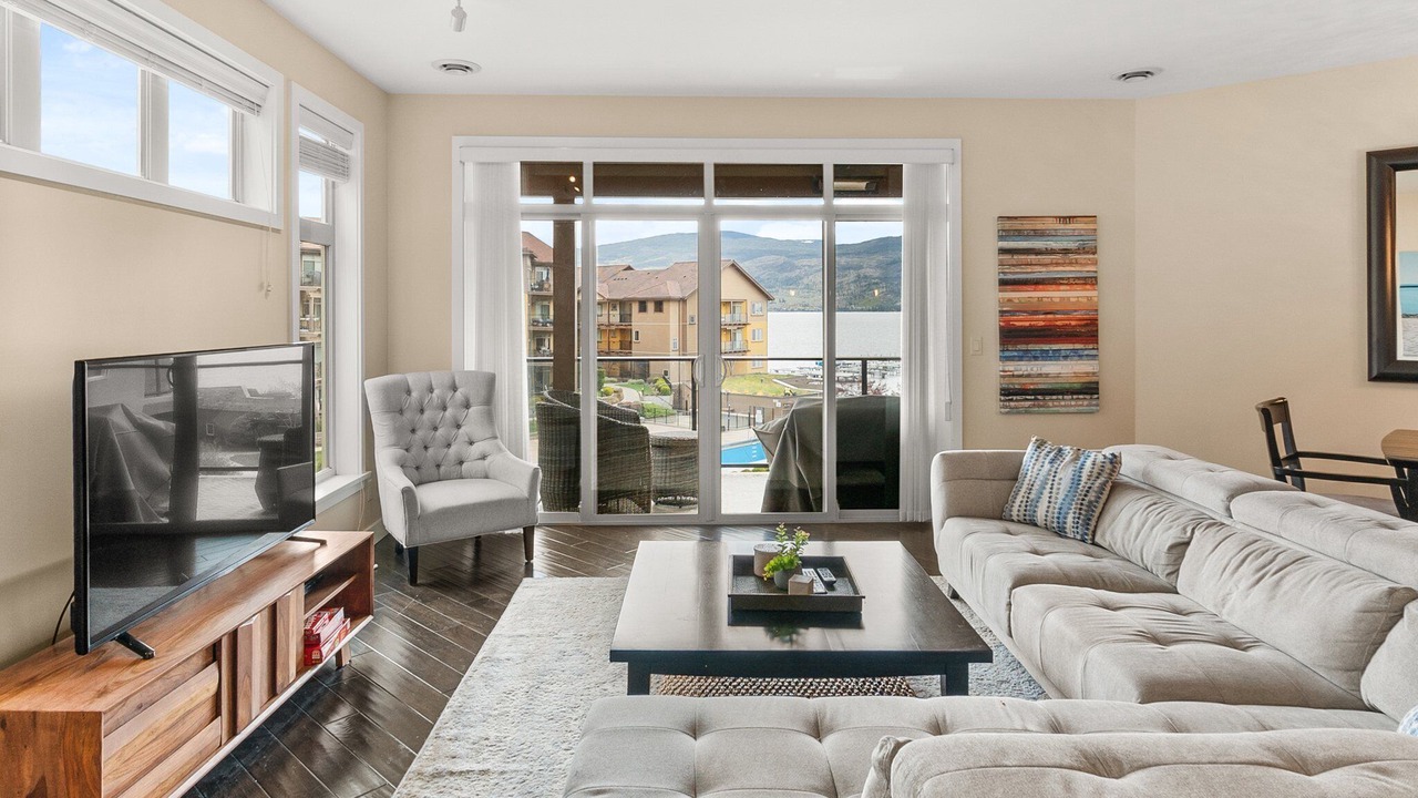 Photo of Livingroom in Westbank