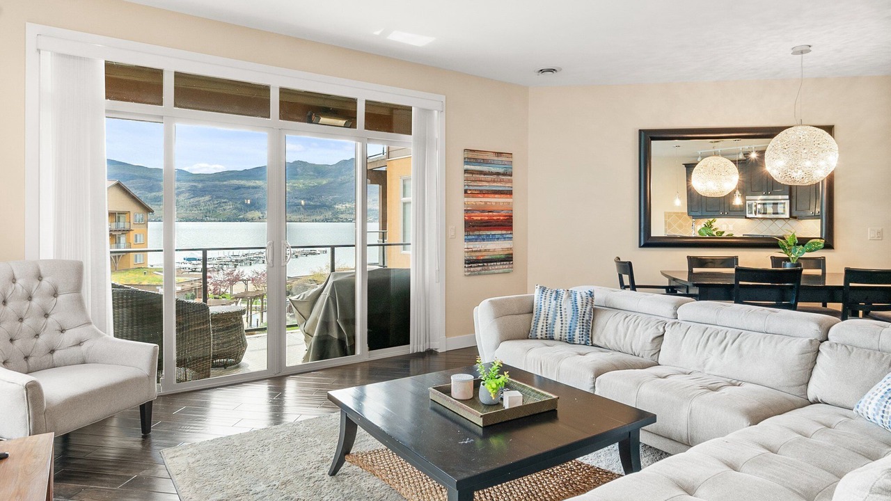 Photo of Livingroom in Westbank