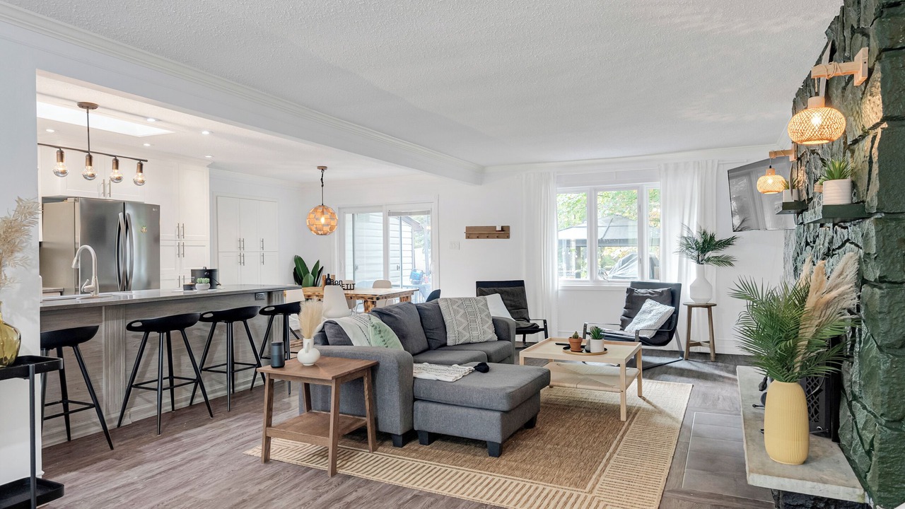 Photo of Livingroom in Les Collines-de-l'Outaouais Regional County Municipality
