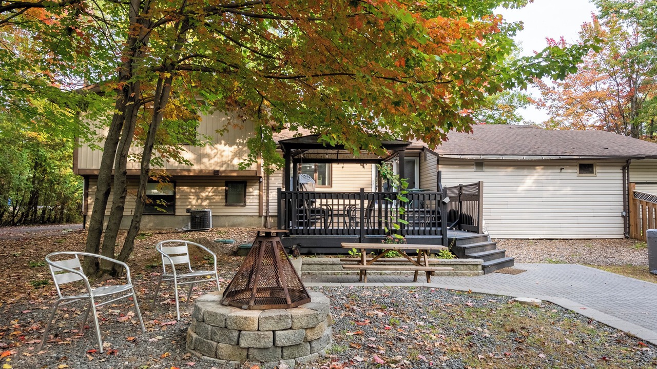 Photo of Patio Balcony in Les Collines-de-l'Outaouais Regional County Municipality
