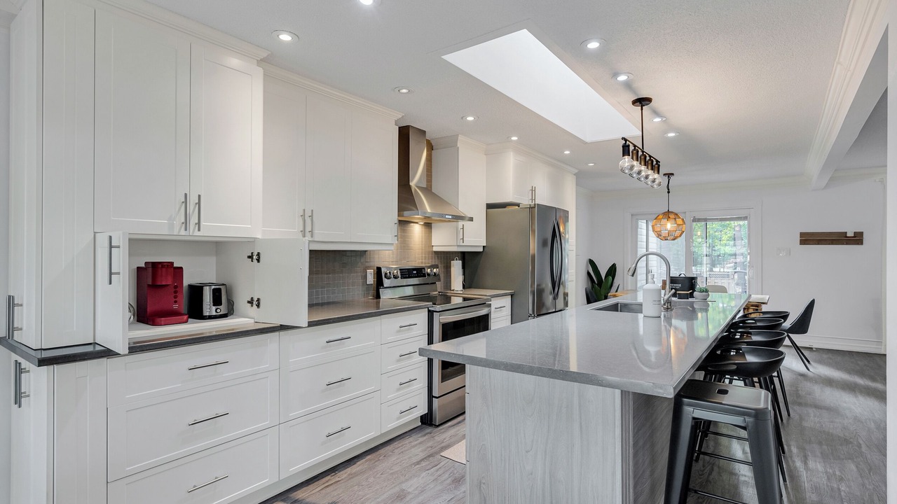 Photo of Kitchen in Les Collines-de-l'Outaouais Regional County Municipality