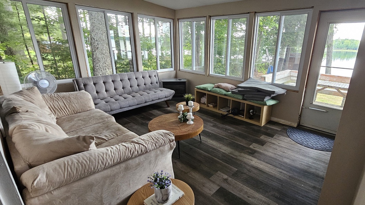 Photo of Livingroom in Lanark Highlands