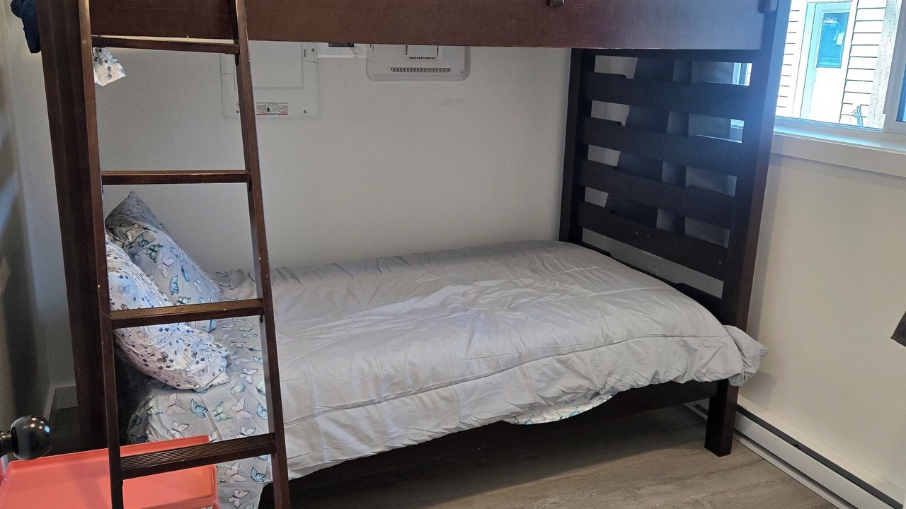 Photo of Bedroom in Fraser Valley Regional District