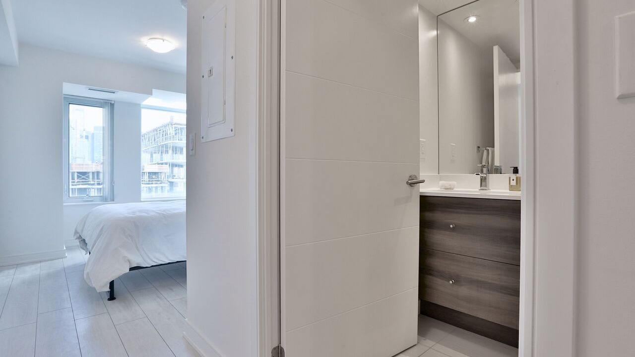 Photo of Bedroom in Fashion District